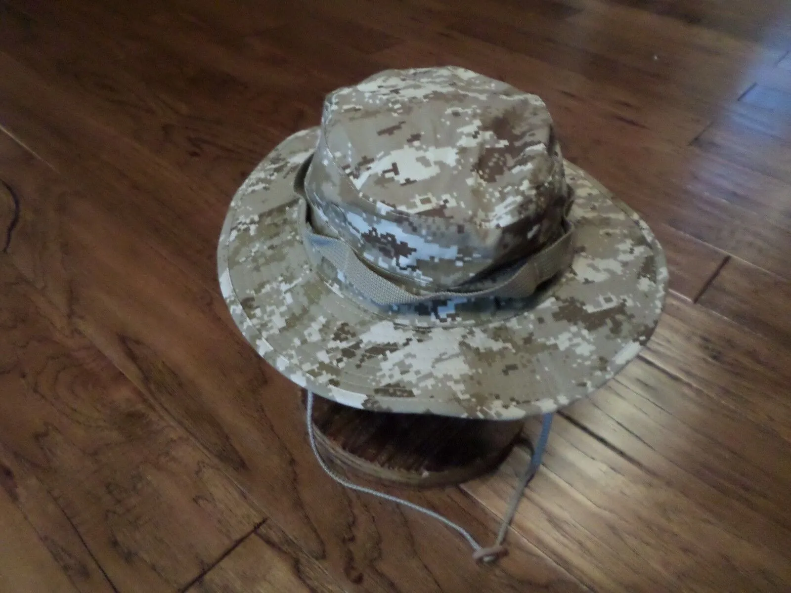 NEW DIGITAL DESERT BOONIE HAT SIZE MEDIUM MARINE CORPS CAMOUFLAGE PATTERN